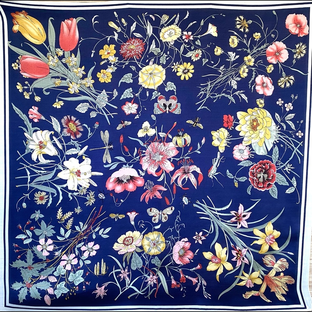 Silk scarf 28x28